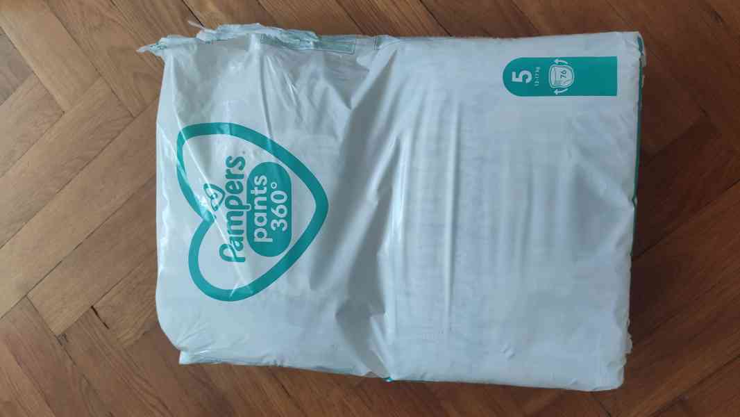 Kalhotkové plenky Pampers Pants 360 (61 ks) 