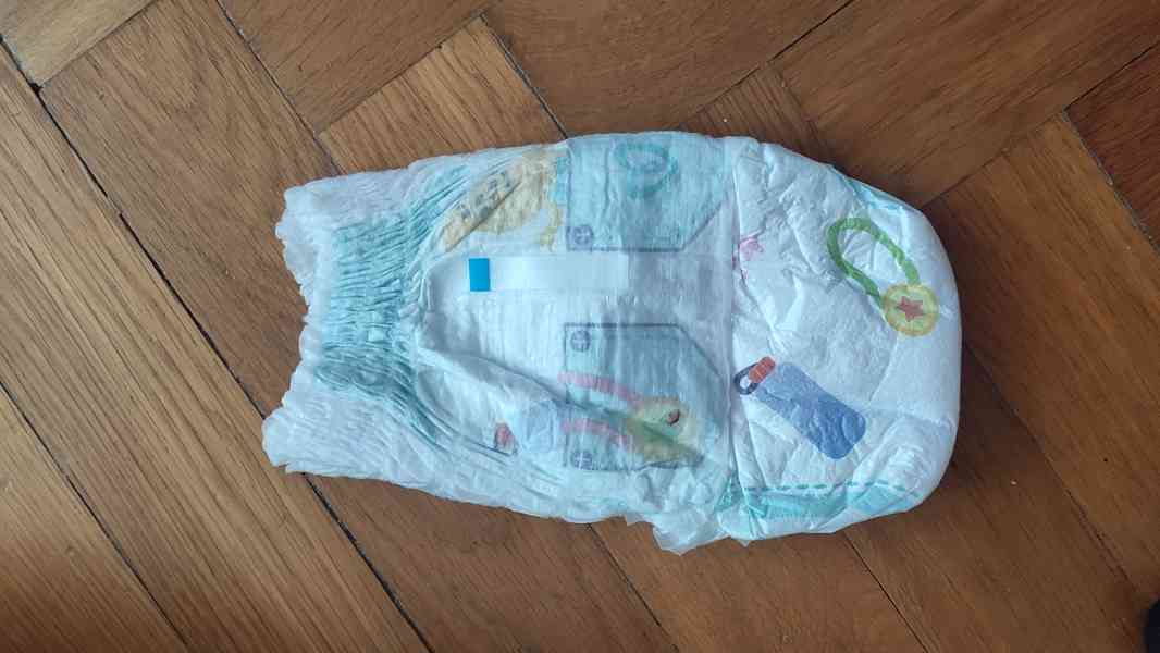 Kalhotkové plenky Pampers Pants 360 (61 ks)  - foto 3