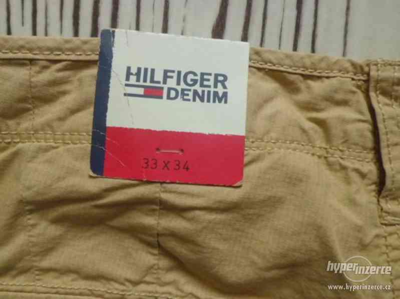 TOMMY HILFIGER DENIM USA nové kalhoty 33x34 pas 84cm - foto 4