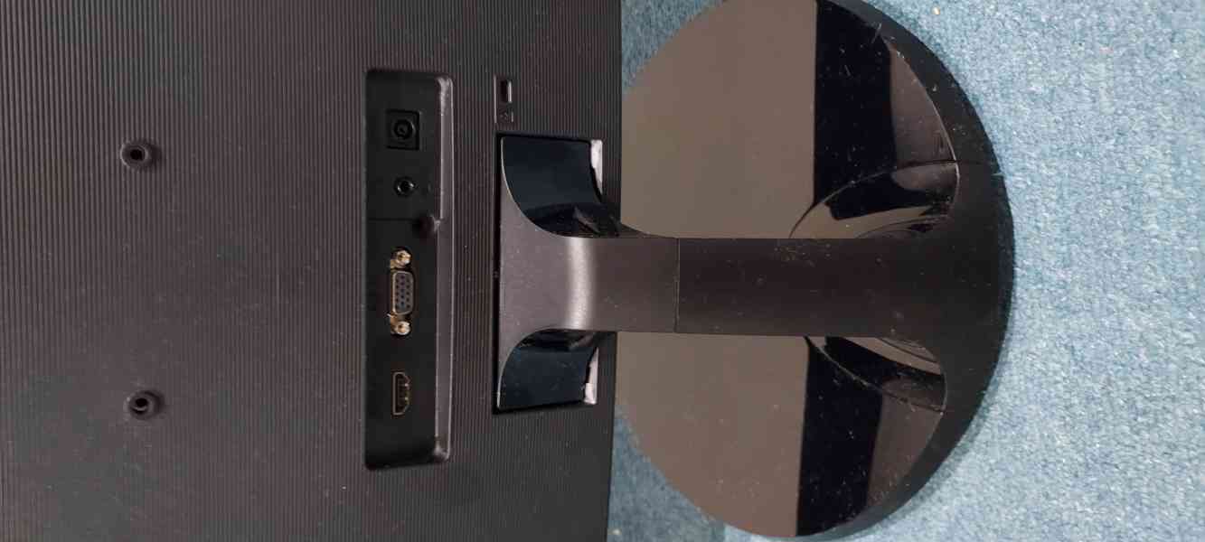 Prohnutý monitor 27" Samsung C27F390 - foto 3