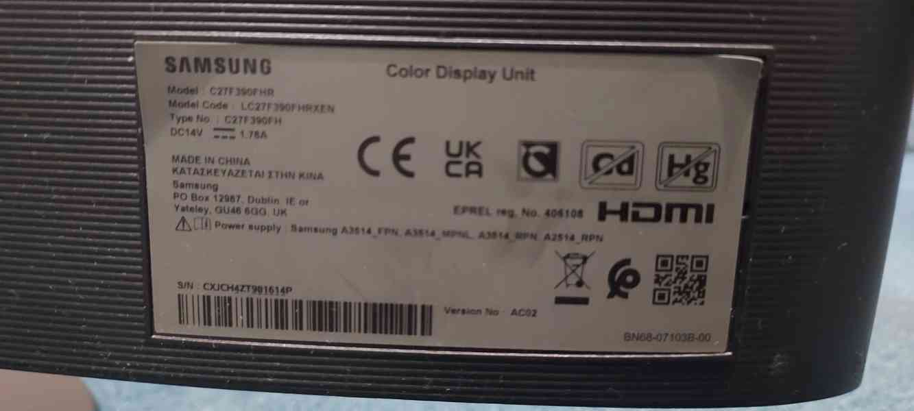 Prohnutý monitor 27" Samsung C27F390 - foto 4
