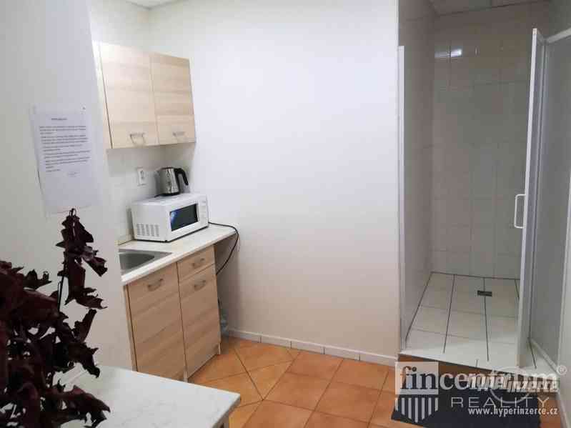 Pronájem kanceláře 12 m2 Starobrněnská, Brno Brno-město - foto 2