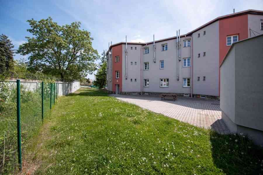 Prodej bytu 1+1, plocha 55 m2, 1.NP,  Praha 10 Hostivař - foto 6