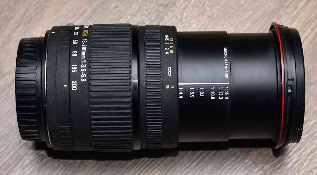 pro Canon - Sigma 18-200mm 1:3,5-6,3 DC APS-C zoom - foto 6