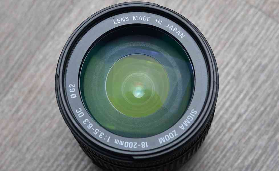 pro Canon - Sigma 18-200mm 1:3,5-6,3 DC APS-C zoom - foto 3