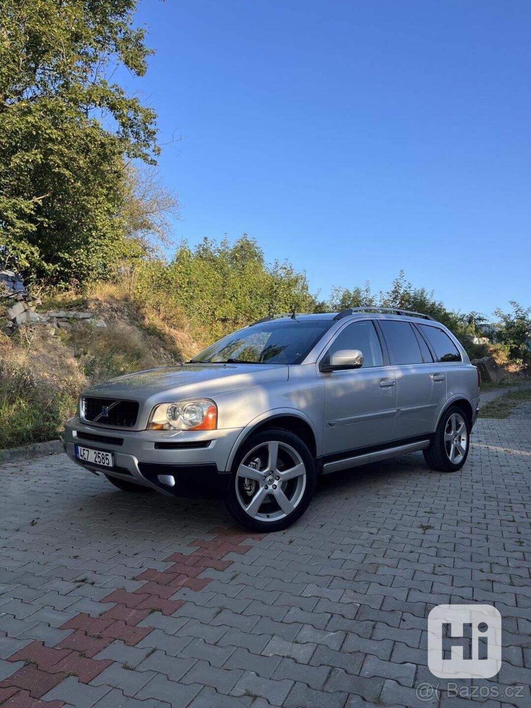 Volvo XC90 2,5   Volvo XC90 - foto 1