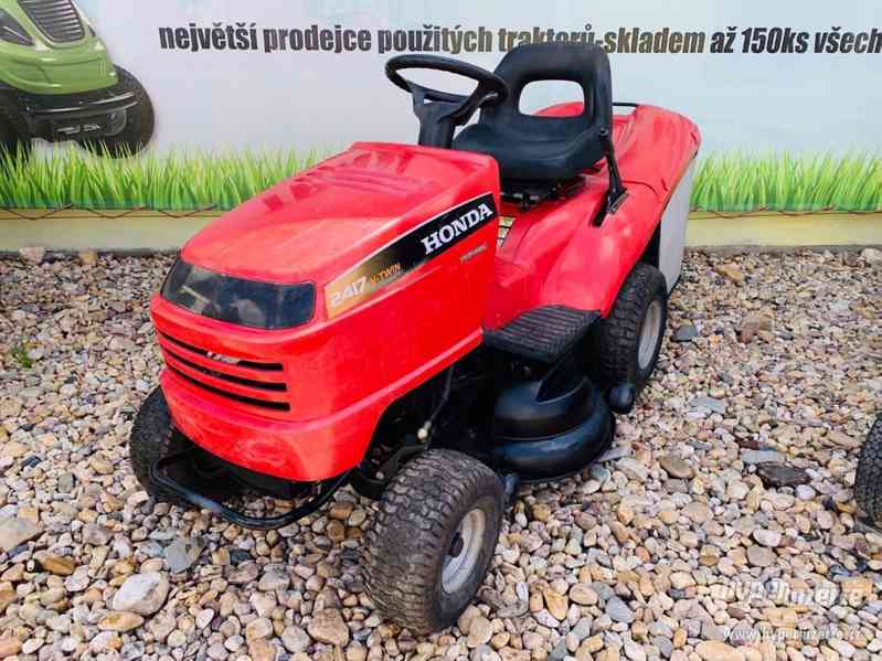 Zahradní traktor Honda - foto 1