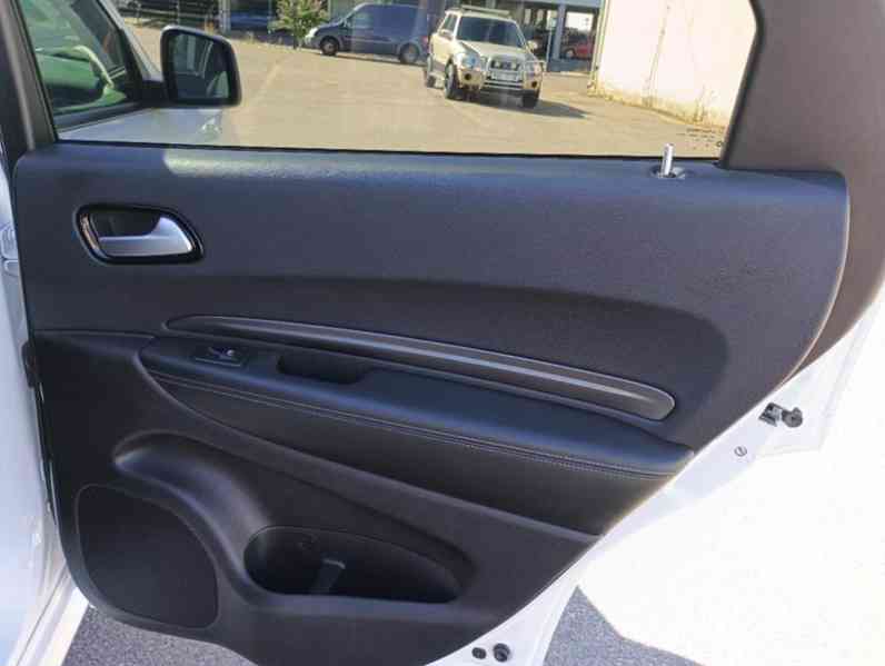Speciální model Dodge Durango R/T Pursuit Vehicle AWD - foto 10