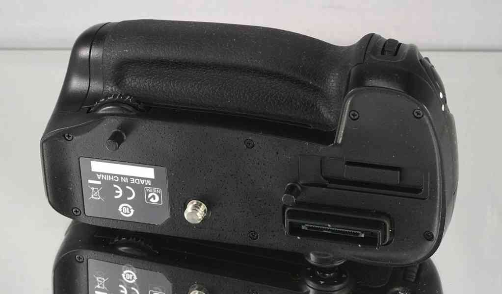 Nikon MB-D15 * battery grip pro Nikon D7100, D7200 - foto 7
