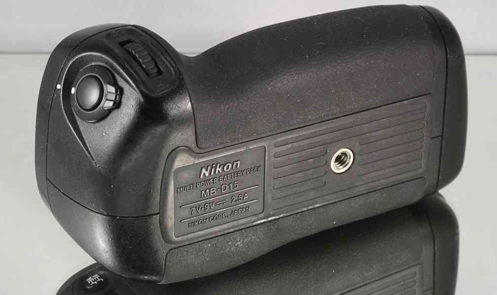 Nikon MB-D15 * battery grip pro Nikon D7100, D7200 - foto 6