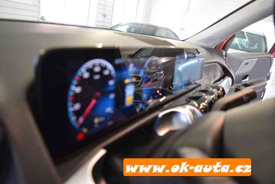 Mercedes-Benz GLB 2.0 d BUSINESS ORG TAŽNÉ ZAŘ 2021-DPH  - foto 13