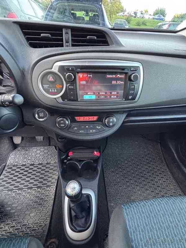 Toyota Yaris 1,0   VVT-i - foto 11