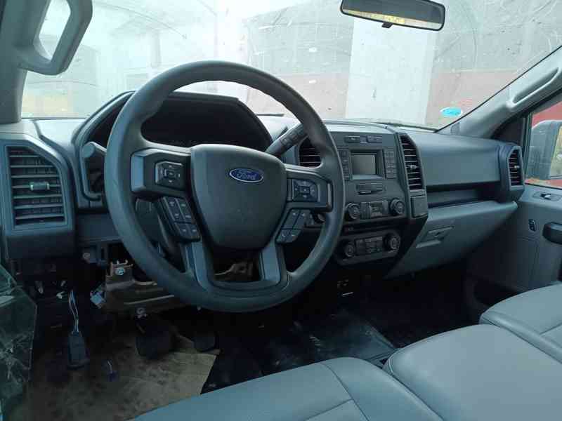 Ford F150 - foto 13