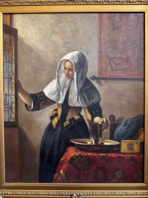 Mladá žena s džbánem na vodu -obraz ve zlatém zdobeném rámu  - foto 2