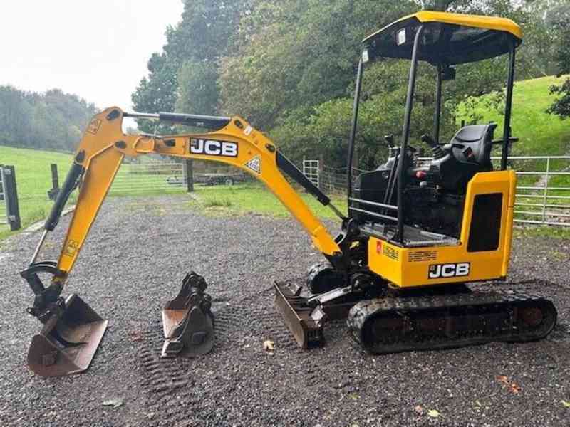 Minibagr JCB 810z - velmi dobrý stav  - foto 3