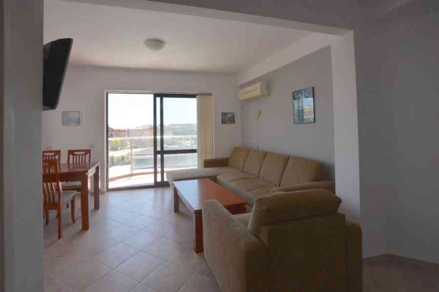 PROSTORNÝ APARTMÁN 3+kk - foto 6