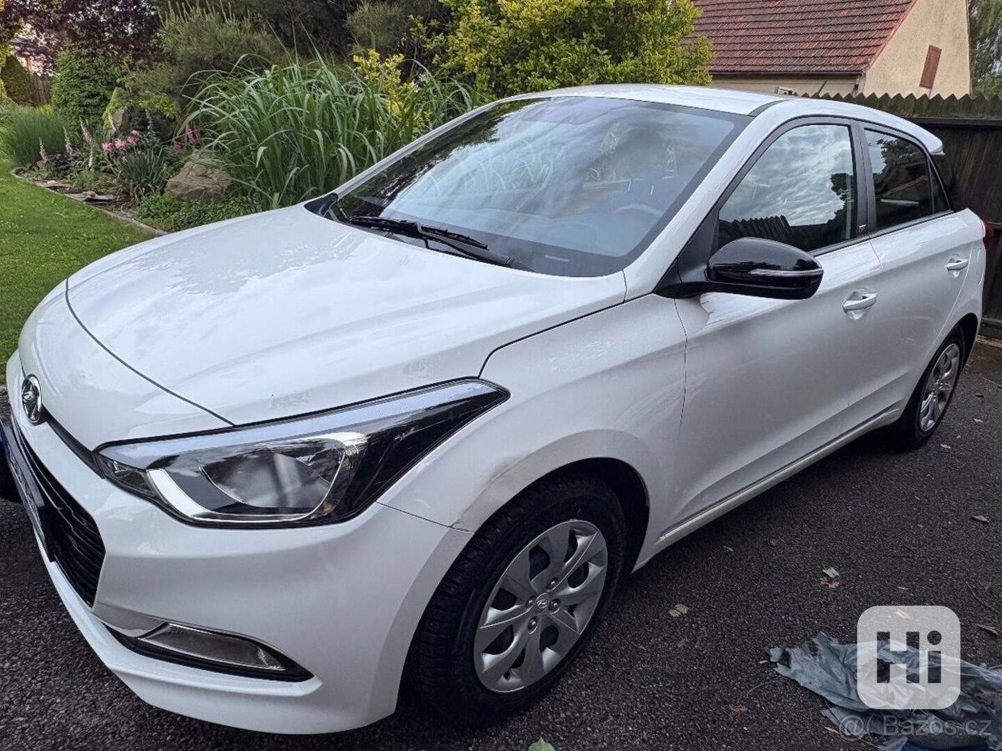 Hyundai i20 1,3 - foto 1
