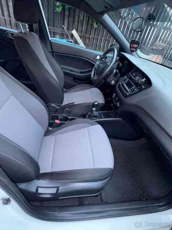 Hyundai i20 1,3 - foto 7