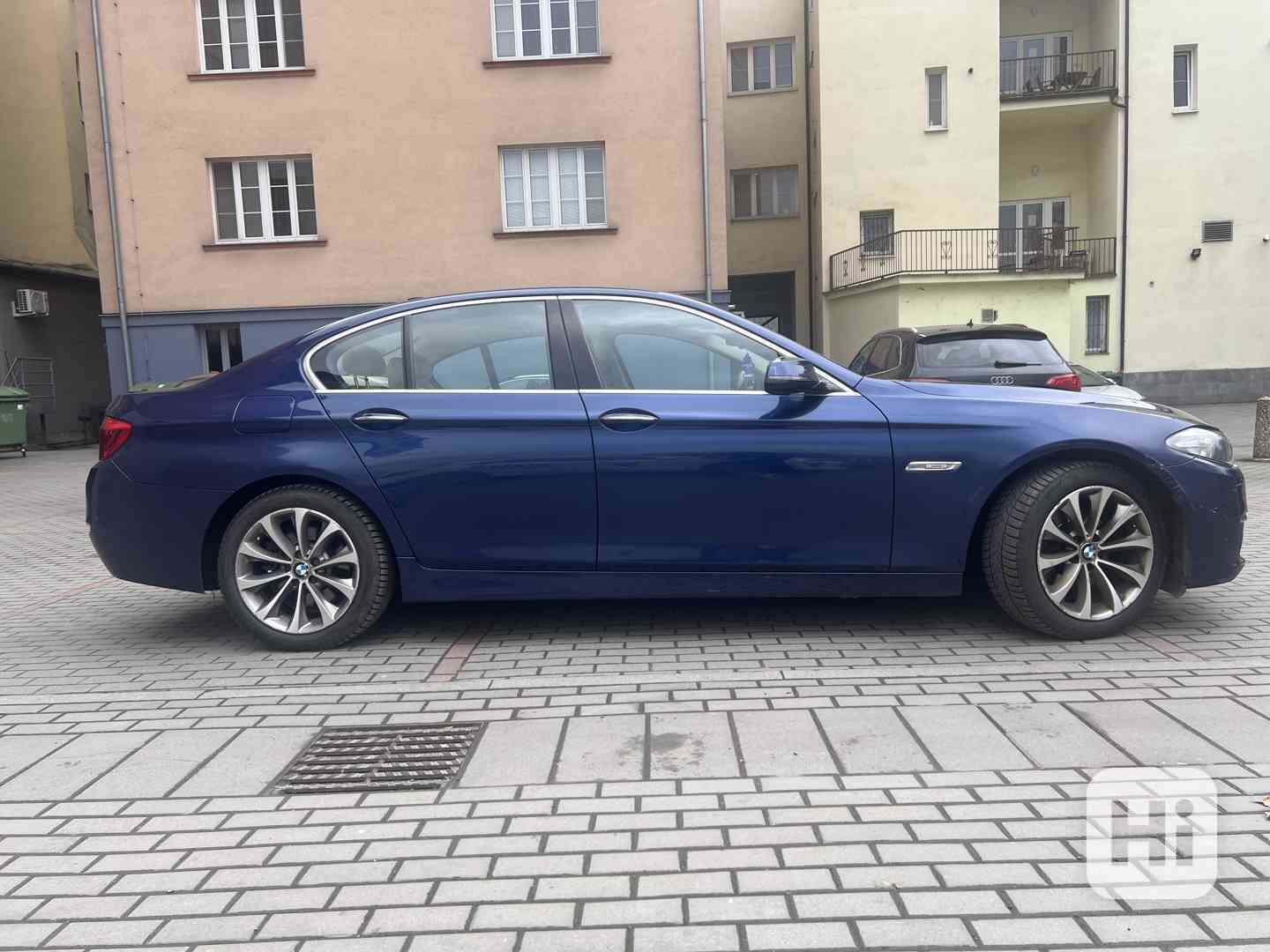 BMW Řada 5 520d xDrive Luxury Line /140kW  - foto 1