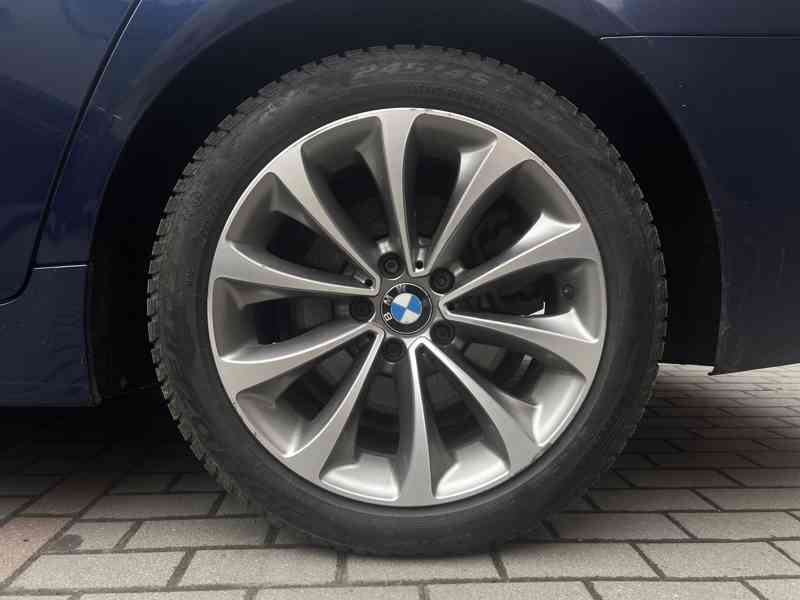 BMW Řada 5 520d xDrive Luxury Line /140kW  - foto 8