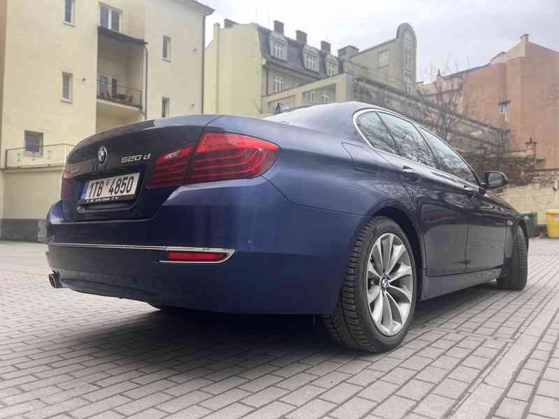 BMW Řada 5 520d xDrive Luxury Line /140kW  - foto 4