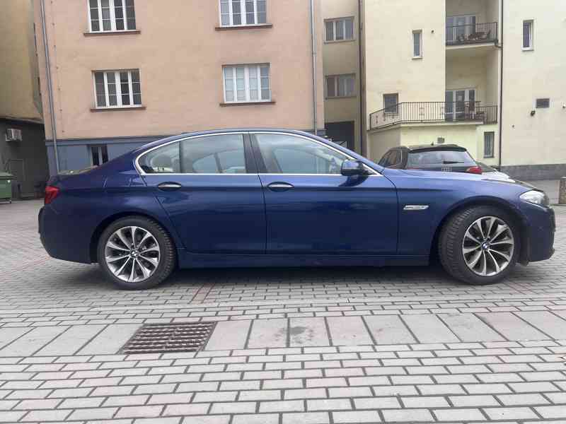BMW Řada 5 520d xDrive Luxury Line /140kW 