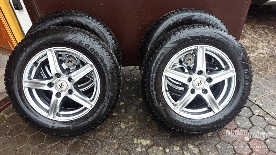 AL disky 15", 5x114,3mm + obuté zimní pneu.