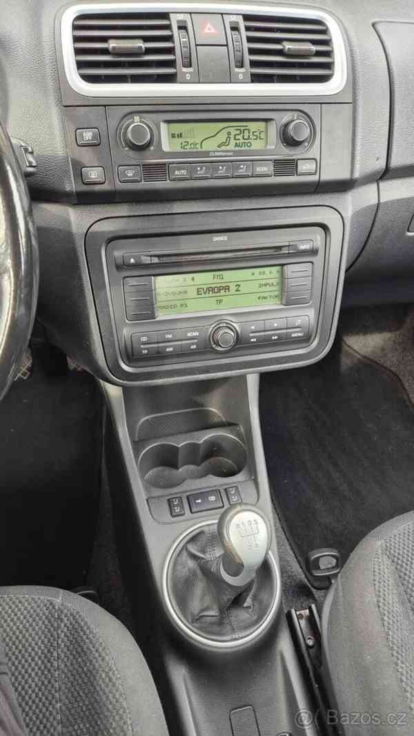 Škoda Fabia 1,2   HTP Elegance - Climatronic - foto 9