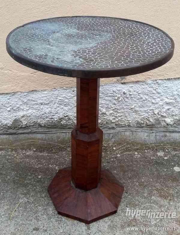 dřevěný stůl, kulatý - foto 1