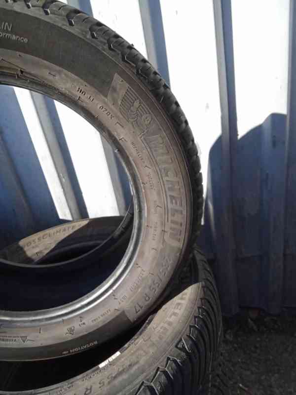Sada 4 Pneu Michelin Cross Climate 2, 235/55 R17 - zimní - foto 3