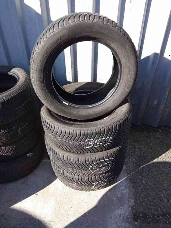 Sada 4 Pneu Michelin Cross Climate 2, 235/55 R17 - zimní - foto 1