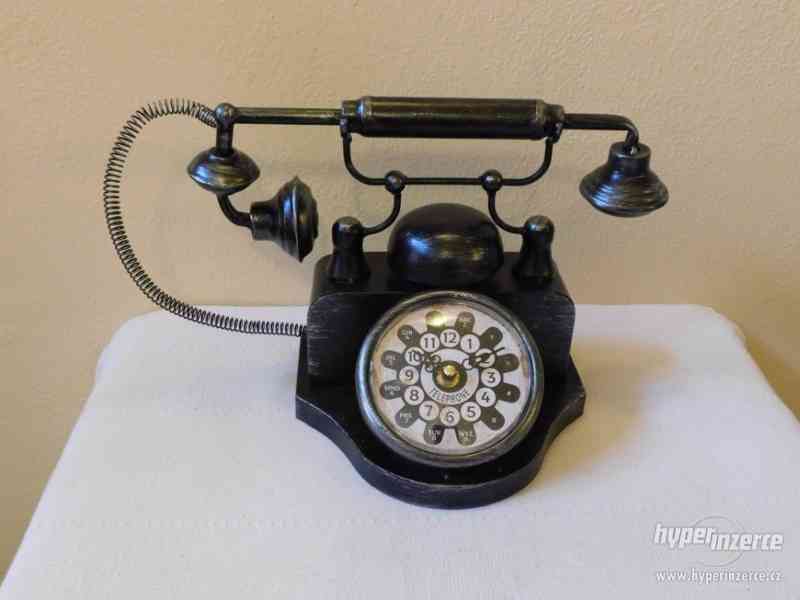 Starý telefon - hodiny - foto 1