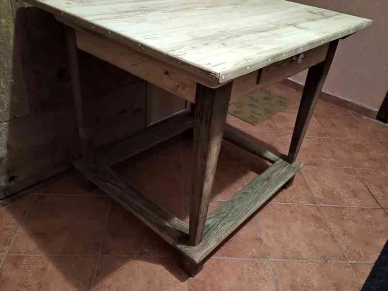 starý stůl po renovaci - foto 3