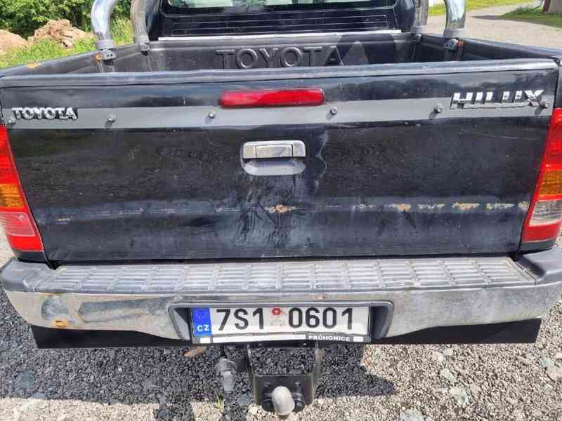 Toyota Hilux 3,0 - foto 6