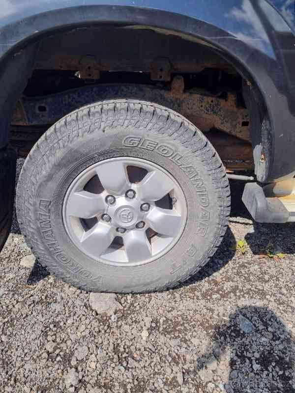 Toyota Hilux 3,0 - foto 7
