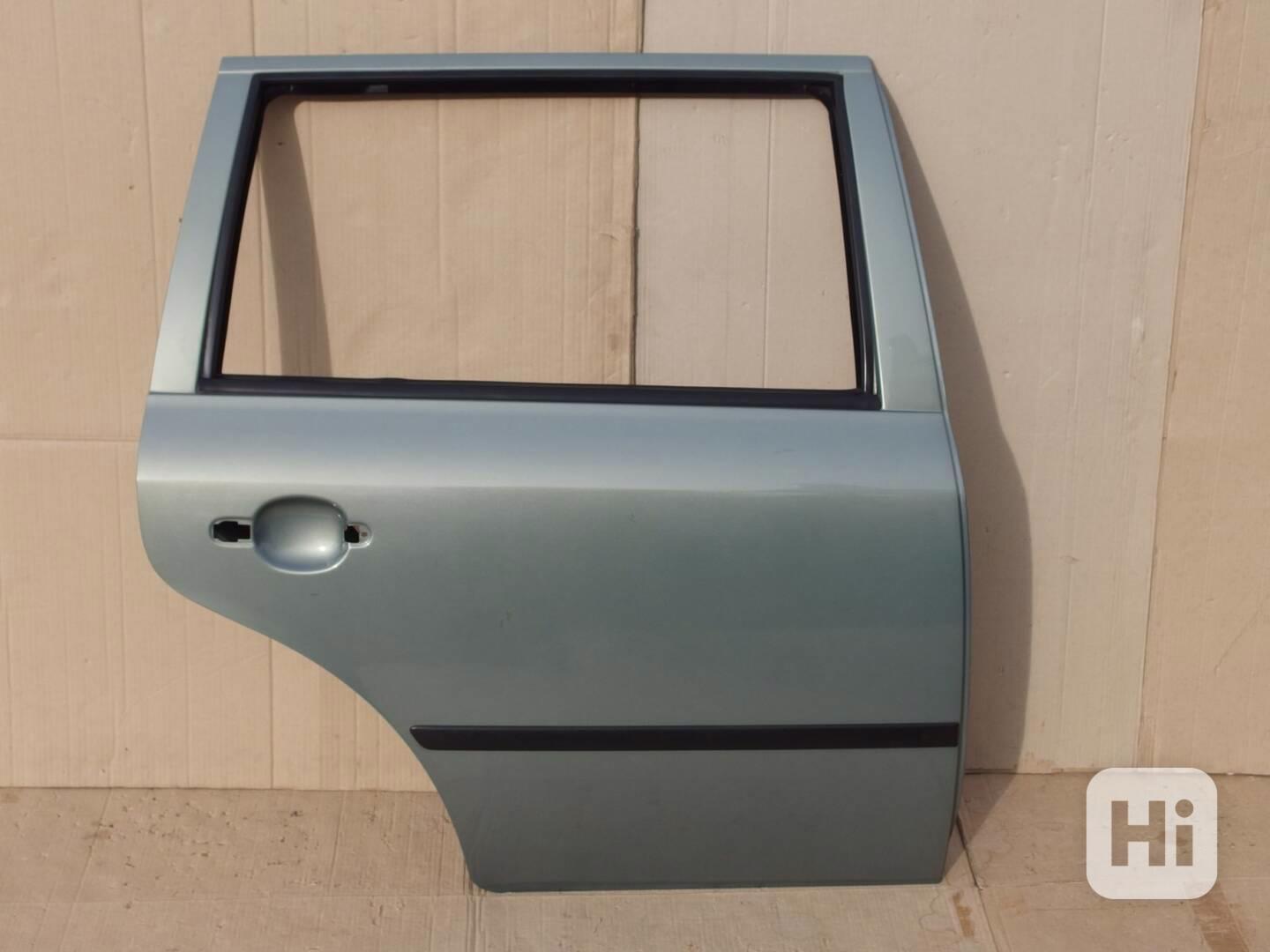 Pravé zadní dveře Škoda Octavia I combi - foto 1