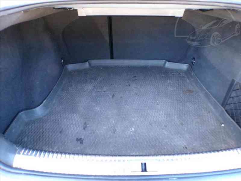 Volkswagen Bora 1,6 i DIGI.KLIMA - foto 10