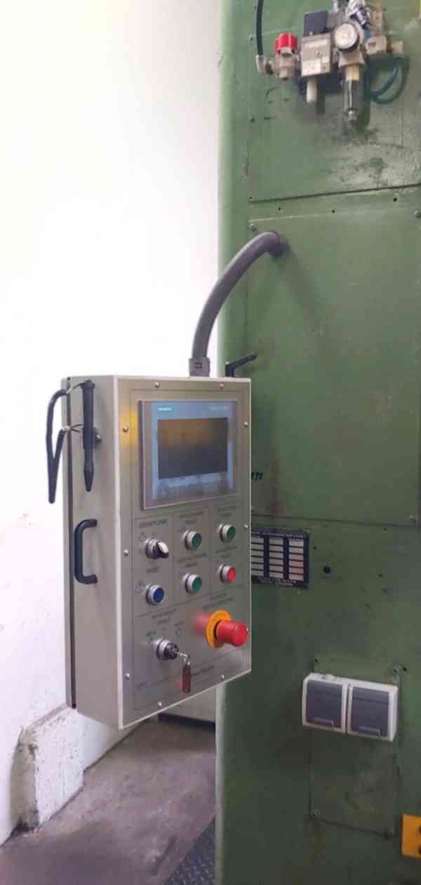 Hlubokotažný lis BECKER & VAN HÜLLEN - foto 5