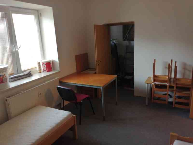 Pronájem pokoje, ulice Mánesova, Královo Pole, 30 m2 - foto 2