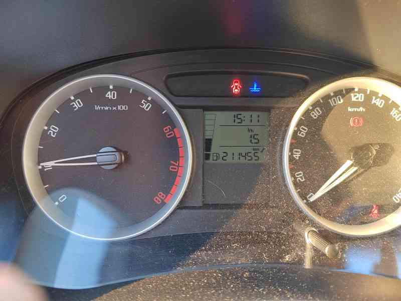 Škoda Fabia II 1,4 (65kW) - foto 11