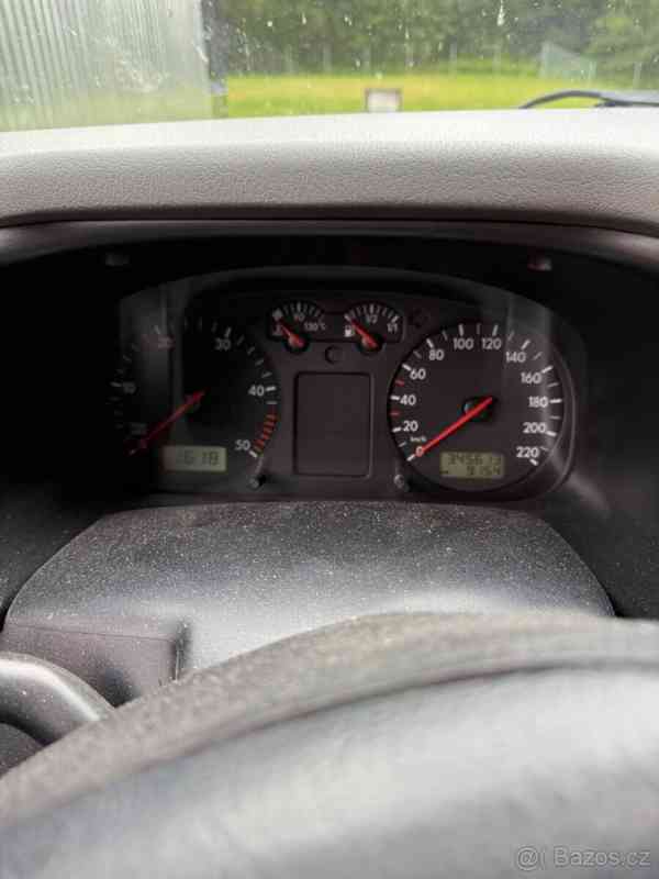 Volkswagen Multivan 2,5 tdi 75kw - foto 13