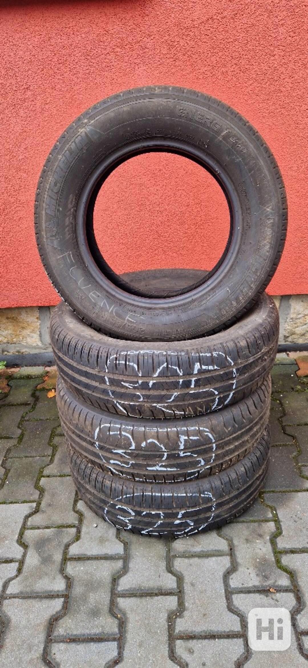 Sada 4 Pneu Michelin Enegy Saver, 205/65 T15 94H - letní - foto 1