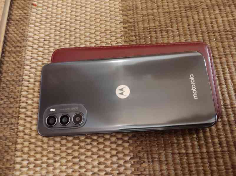 Prodàm mobil.telefon Motorola Moto G52 za 3000 Kč - foto 5