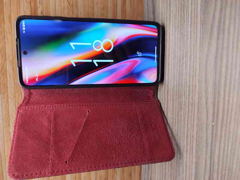 Prodàm mobil.telefon Motorola Moto G52 za 3000 Kč - foto 2
