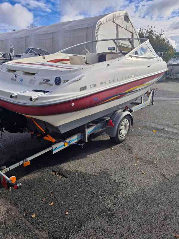 motorová loď BAYLINER CAPTIVA 192 - foto 6