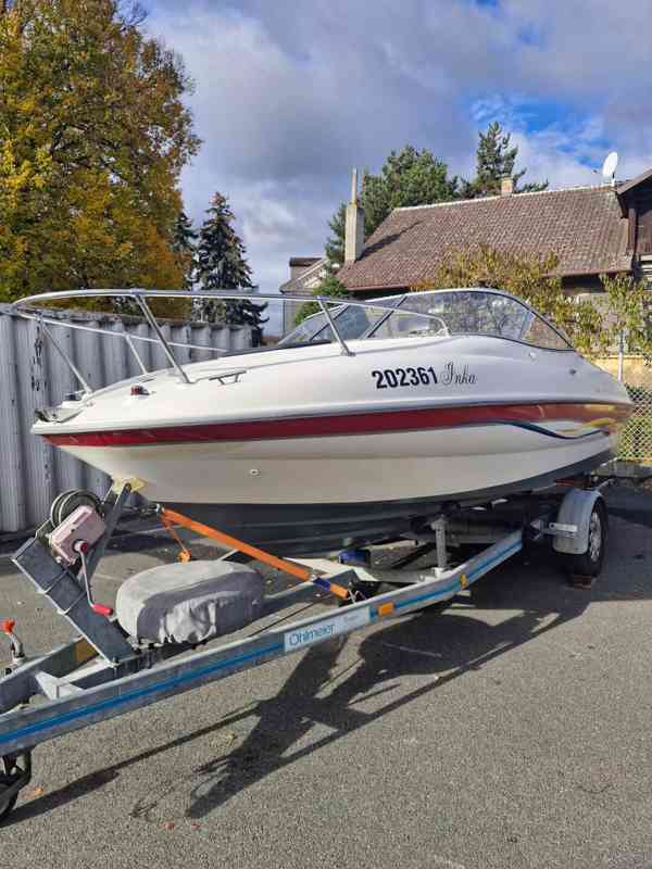 motorová loď BAYLINER CAPTIVA 192 - foto 19