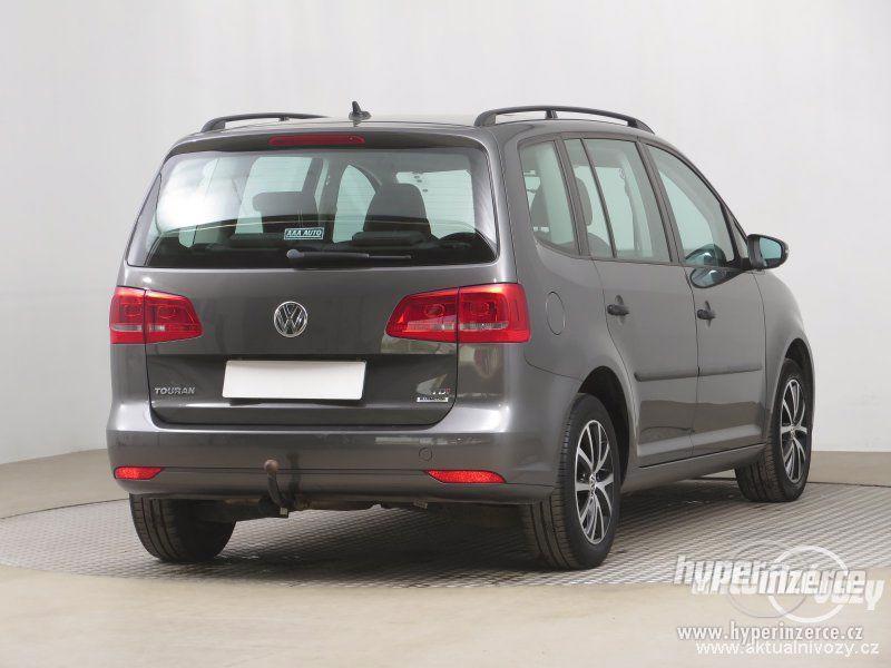 Volkswagen Touran 1.6, nafta,  2014 - foto 3