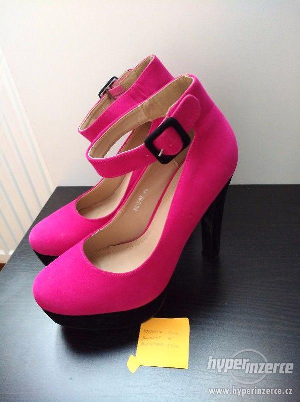 Růžové boty na podpatku - foto 1