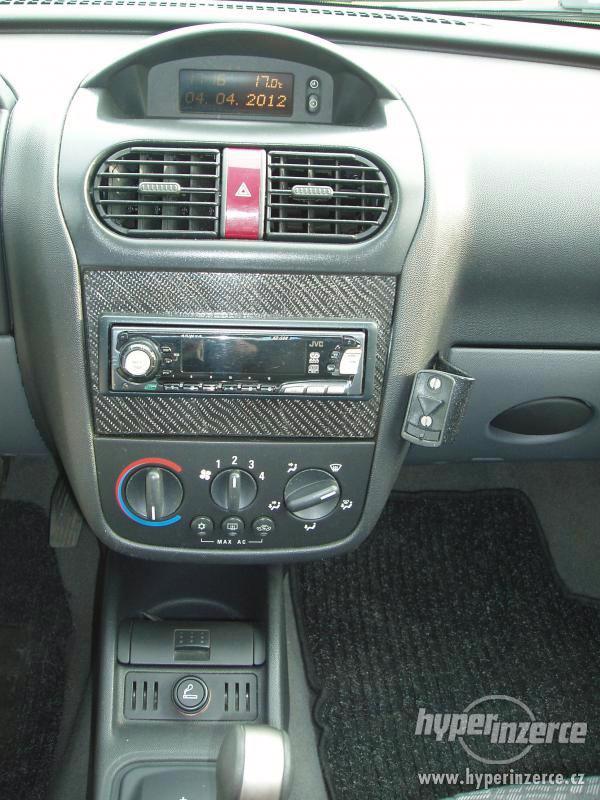 Opel Corsa Comfort 1,2 automat - foto 8