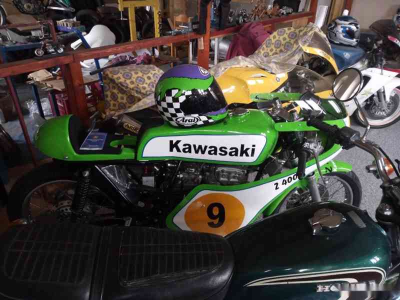 Závodní Kawasaki Z 400 - foto 8